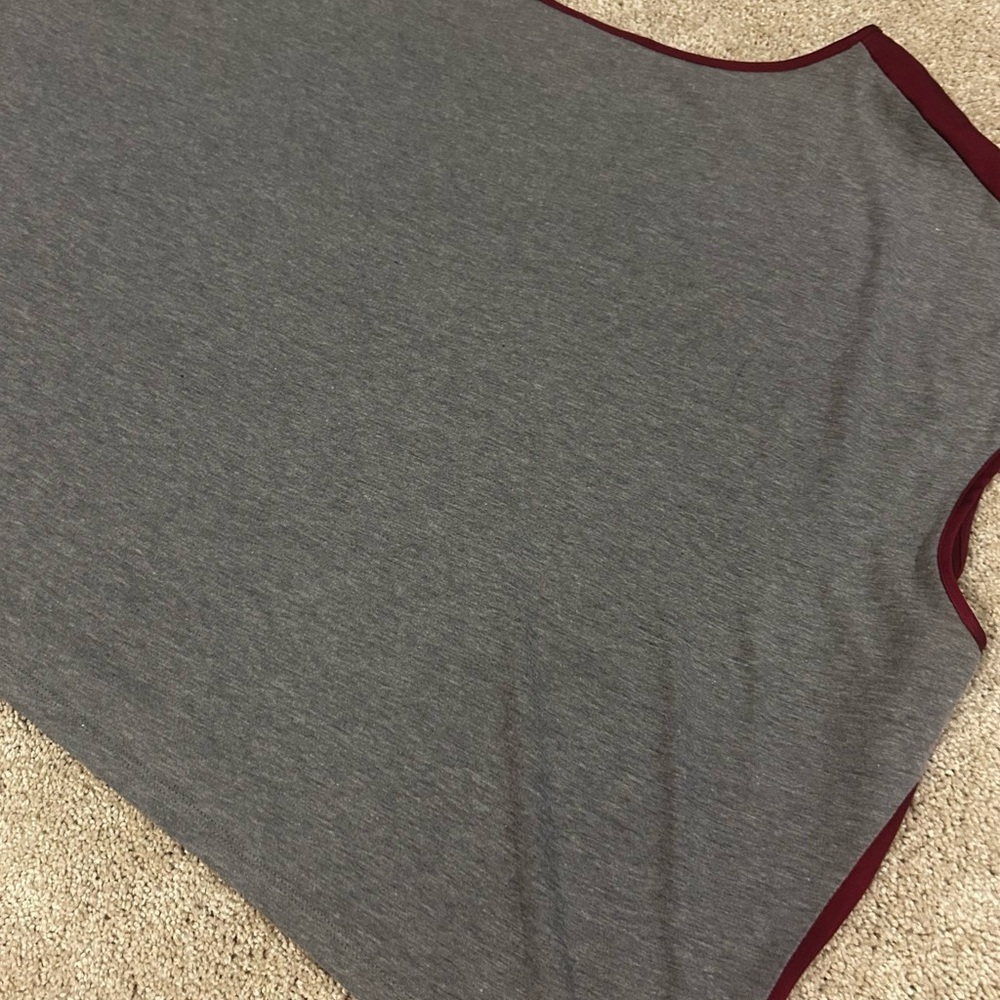 Jennifer Lopez Women's Burgundy Satin Top Sz. XL - Picture 3 of 8